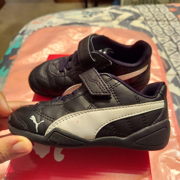 PUMA - Picture 3 of 5